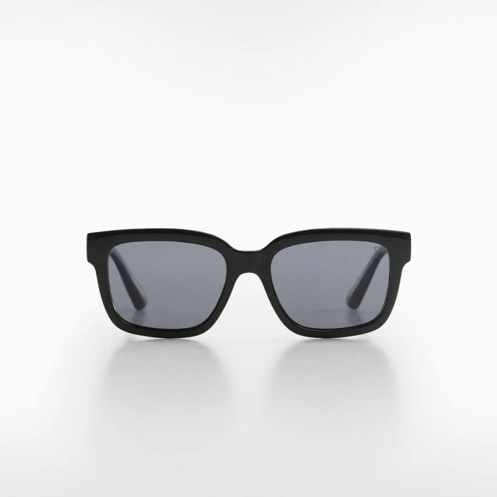 Polarised sunglasses